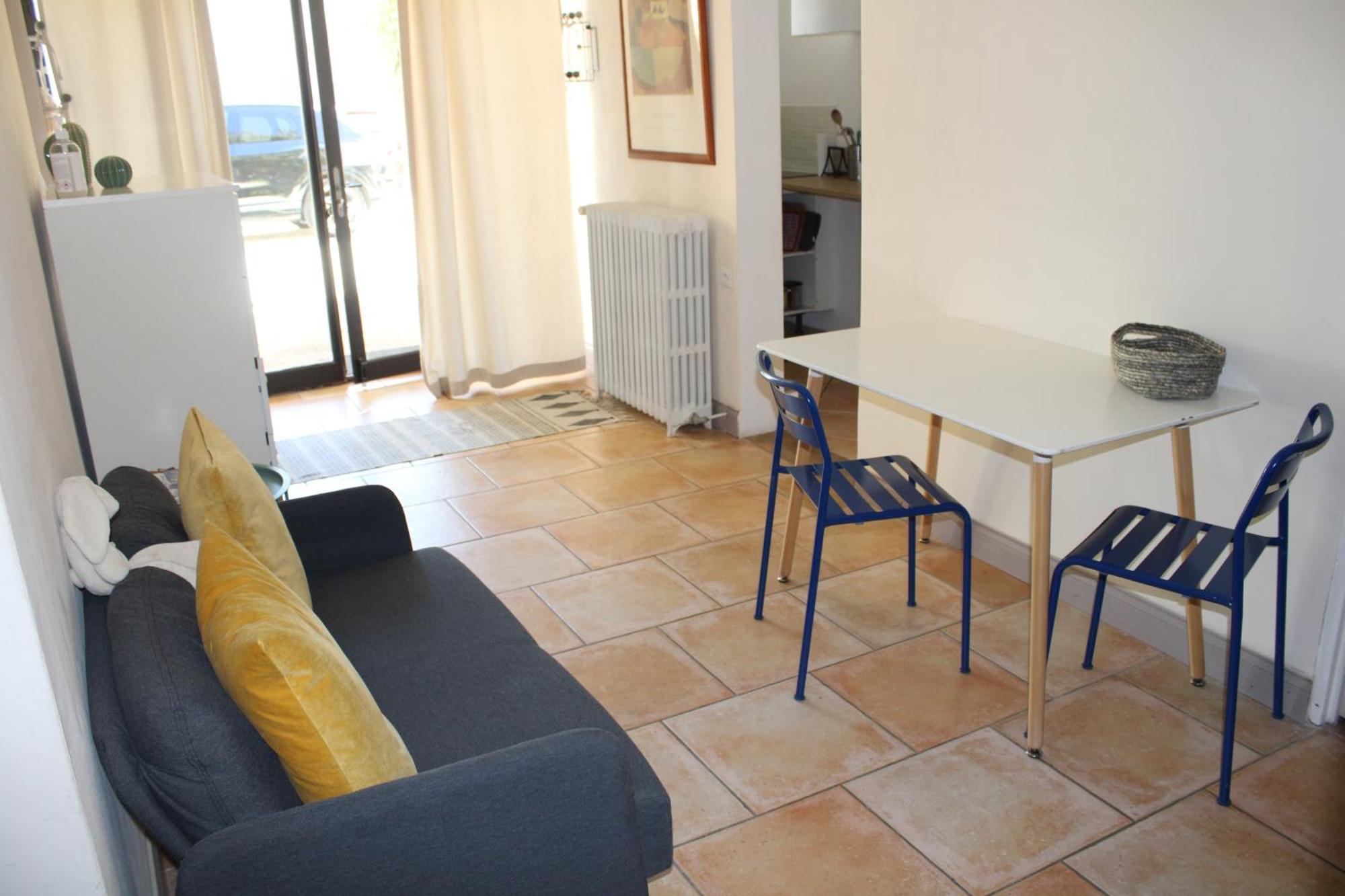 Agreable Appartement P2 Centre Ville Au Calme. Nîmes Exteriér fotografie